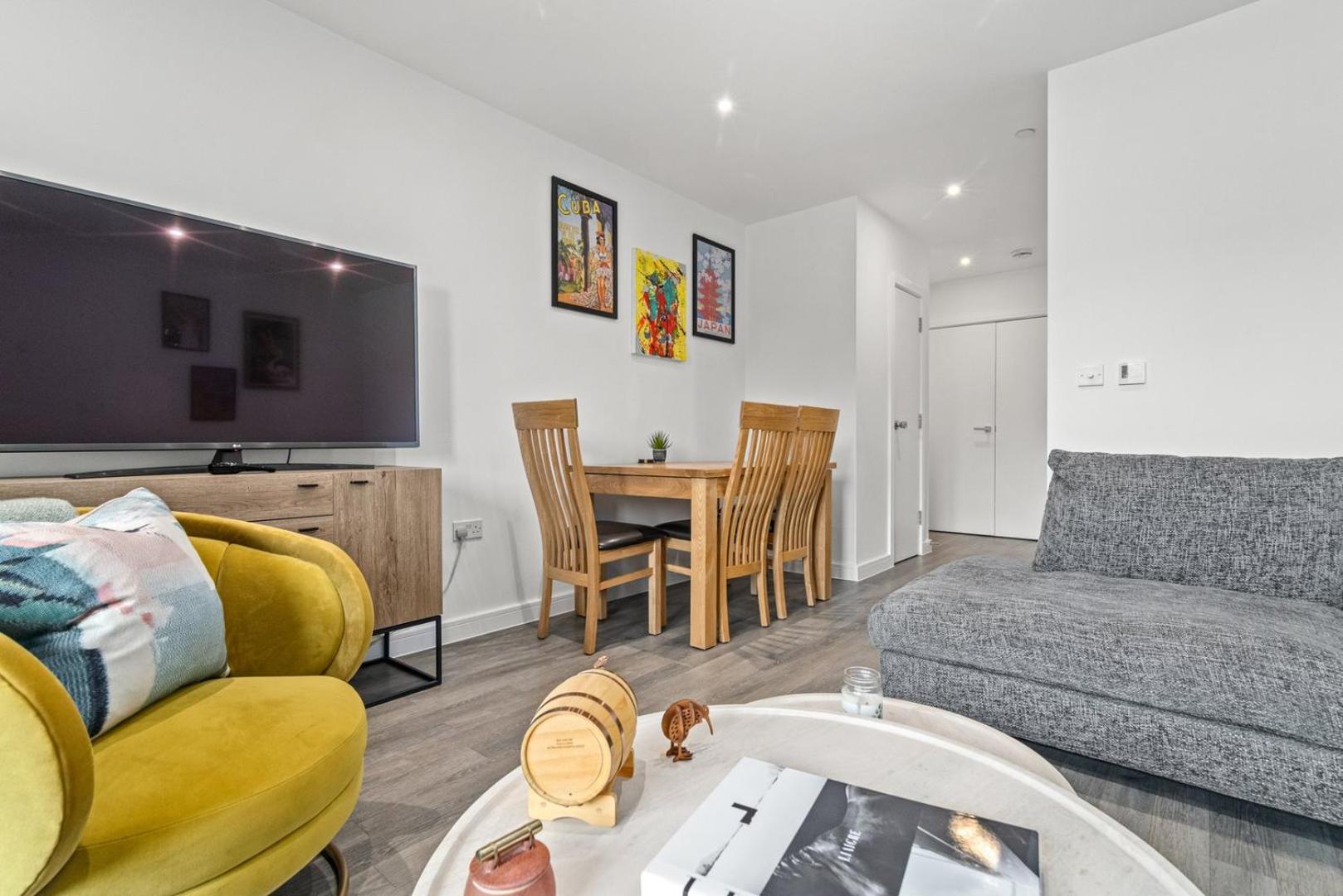 Apartament Guestready - A Modern Gem In Acton